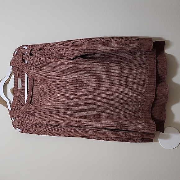 Sweter - Picture 1 of 1